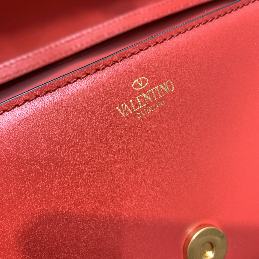 Valentino Garavani Loco Shoulder Bag in Rouge Pivoine Calfskin Leather